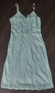 Vanity Fair USA made Tricot Nylon vintage Slip size 34 Light Green - Picture 1 of 4