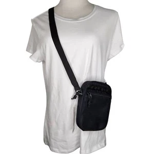 Urban Outfitters UO Ripstop Utility Borsa a tracolla nera - Foto 1 di 13