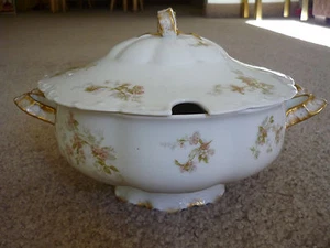 ANTIGUO HAVILAND LIMOGES TUREEN CON TAPA/ROSA FLORAL/ 1889-1931 - Imagen 1 de 9