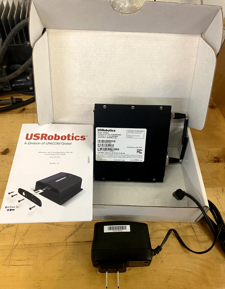 USRobotics USR3510 Courier M2M 3G Cellular Gateway NA  RS-232 10/100 Ethernet - Image 1 of 2