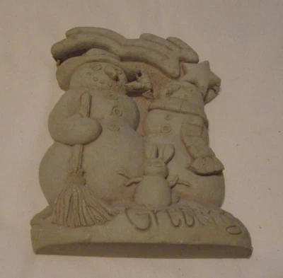 Geo. Placa de pared escultura familiar muñeco de nieve Carruth "Saludos" 2000  Foto 1 de 2