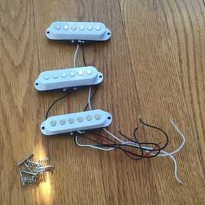 Vintage Unknown Brand Stratocaster Ceramic Pickup Set Complete Strat Pickups SSS - Picture 1 of 8