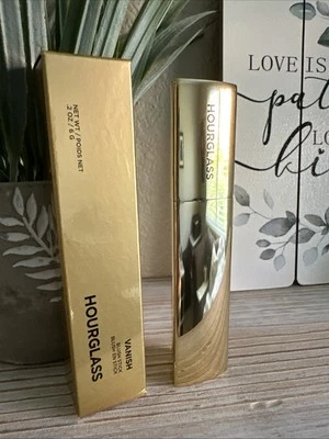 Nuevo en caja Reloj de Arena Vanish Blush Stick Tono “Adore” Vibrant Berry Tamaño Completo $36 NUEVO Foto 1 de 3