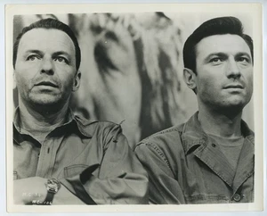 Frank Sinatra Laurence Harvey Manchurian Candidate Vintage Film Still Photo - Picture 1 of 4