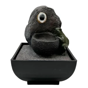 Springbrunnen Zimmer Brunnen mit Frosch ca. 18 cm Pumpe Dekoration Deko - Bild 1 von 4