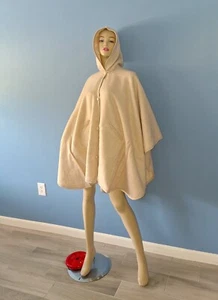 Alpaca Womens Hooded Button Up Cloak/Poncho/Cape LIGHT BEIGE 35X54 inches PERU - Picture 1 of 10