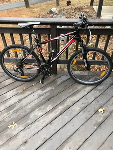 Giant Revel Mountain Bike Medium size,Black with red and white accent - Picture 1 of 8