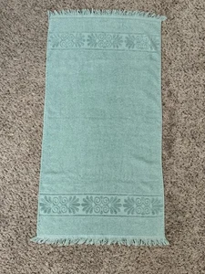 Vtg Cannon Monticello Santa Cruz Pastel Bath Towel Green Turquoise 21.5”x42” - Picture 1 of 5