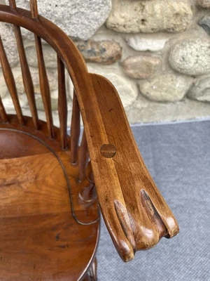 L&JG Stickley Windsor Bow Back Armchair – Marked Fayetteville Syracuse - Image 1 of 4