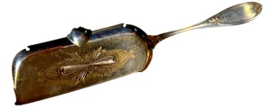 Antico coltello Reed & Barton briciola briciola scoop padella inciso Acanthus Nouveau - Foto 1 di 19
