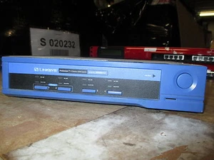 CISCO LINKSYS ProConnect SVIEW04 V2 4-Station CPU Switch 1920 x 1440 EXCL PSU - Bild 1 von 2