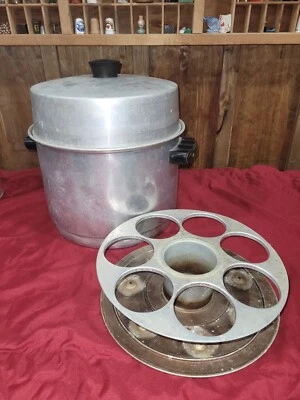 Olla esterilizadora de vidrio vintage para biberón West Bend Foto 1 de 4