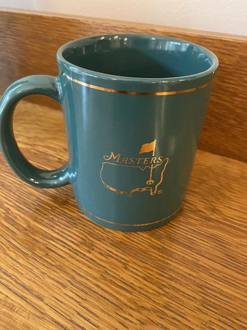 2001 Masters Coffee Mug with List of Past Masters Champions Cover