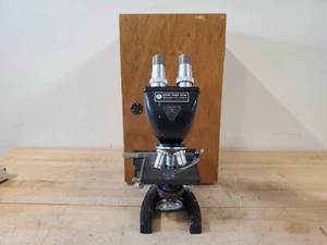 Vintages Bausch & Lomb Stereo Microscope w/ Eyepieces & Wood Case - Picture 1 of 13