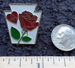 NANCY E SMITH 2012-2013 First Lady GL of PA TIE TACK LAPEL HAT PIN FREE MASON - Picture 1 of 4