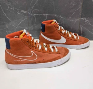 Nike Blazer Mid 77 - Orange - DC3433-800 Größe 8 UK - Wildleder - Bild 1 von 12