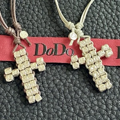 Dodo Pomellato 1 Collana Croce Granelli Sigillo Argento Fuori Produzione Unisex - Immagine 1 di 4
