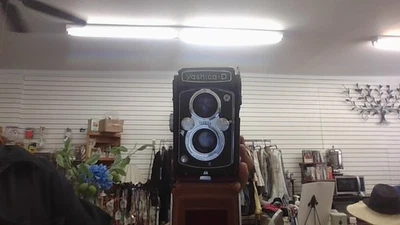 Vintage Yashica D Camera IT WORKS- Made In Japan - Image 1 of 4