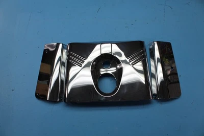 1457 90 HARLEY-DAVIDSON SOFTAIL CHROME COVER FRONT SIDE PANEL  - Image 1 of 4