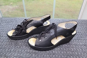 Fly London Ylfa Wedge Sandals Black Leather Lace Size 8.5 Peep Toe Comfort Clean - Picture 1 of 15