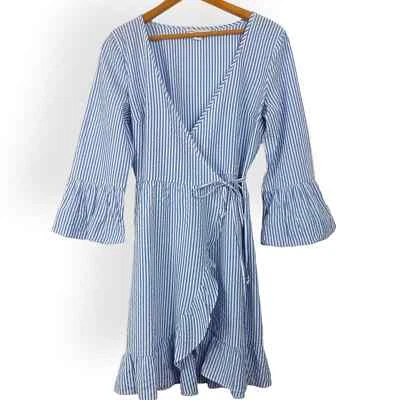 Vestido envolvente American Eagle talla pequeña Foto 1 de 4