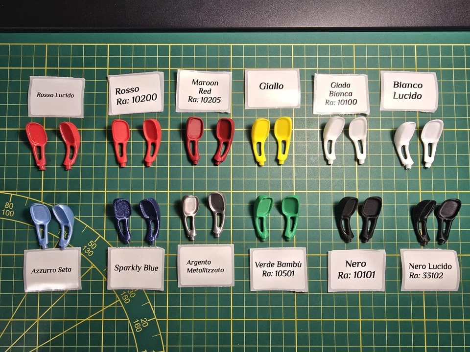 Specchietti laterali Ferrari Pocher Testarossa 1:8 coppia Dx+Sx Colori personz. - Immagine 1 di 4