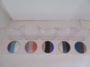 Mary Kay At Play Baked Eye Trio Eye Shadow  -  SELECT YOUR SHADE  - NEW - Picture 1 of 20