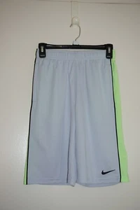 Nike Jungen Dri-Fit (L) Trainings-/Basketballshorts - Neu mit Etikett  - Bild 1 von 5