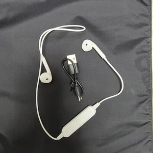 Sports Headset - Picture 1 of 9