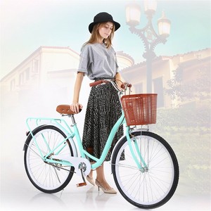 womans city bike