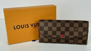 Louis Vuitton LV Damier Ebene Emilie Long Wallet Red - Picture 1 of 6