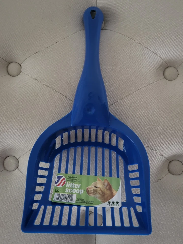Van Ness Litter Scoop - Image 1 of 1
