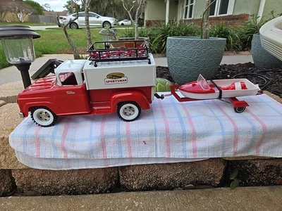 TONKA STEPSIDE "DEPORTISTA" PKUP CON REMOLQUE Y BARCO Foto 1 de 4