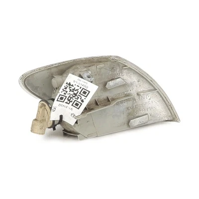 Vorderer Linker Blinker - Renault MEGANE I PH.1 - 7701040712 - V1-3143Q - Bild 1 von 3