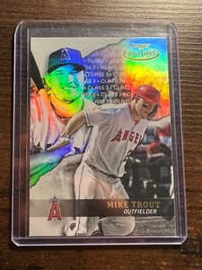 A91,715 - 2020 Topps Gold Label Class 3 #1 Mike Trout