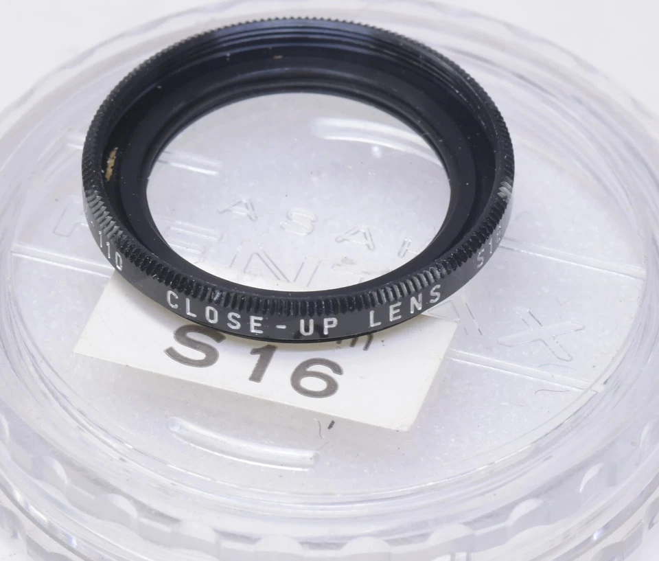 PENTAX-110 25.5mm S16 Close Up for 24mm lens + Case  - Image 1 of 1