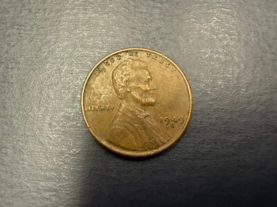 1949S Lincoln Wheat Penny RETAINED LAMINATION Errors Coin -  Abe's Coat & Beard - Image 1 of 4