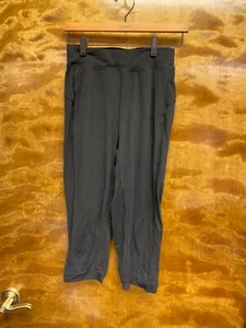 Women"Lululemon" black workout pants. Size 4. P.O. - Picture 1 of 2