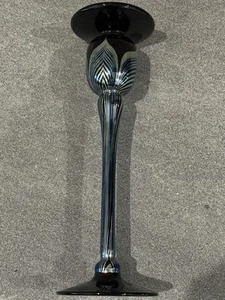 Steven Correia signierter Kerzenhalter irisierend schwarz Glas gezogene Feder 10,5" - Bild 1 von 8