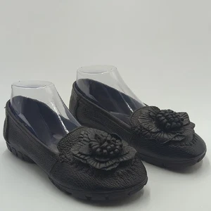 Black Floral Women's Loafers 7 Leather Casual Slip On Non Skid Soft Comfy - Picture 1 of 8