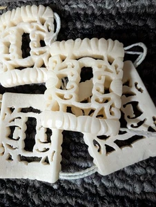 ANTIQUE CARVED SQUARES LINK STRETCHY ELASTIC BRACELET, IVORY LIKE - Picture 1 of 4
