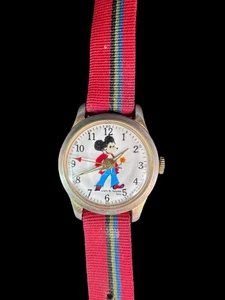 Vintage 1970 entzückende Swiss Made Mickey Disco Uhr rotes Nylonband Swiss - Bild 1 von 19