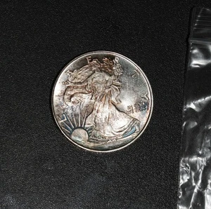 Walking Liberty 1/2 Troy Oz .999 Fine Silver Round (Highland Mint, HM) - Picture 1 of 12