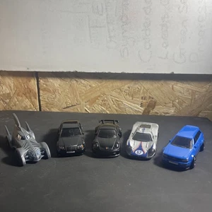 HOT WHEELS BUNDLE X5 - AUDI / PORSCHE / BATMOBILE / MERCEDES / FORD - Picture 1 of 9