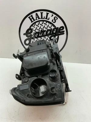 Headlamp Assembly LAND ROVER LR2 Right 08 09 10 11 12 xenon adaptive - Imagem 1 de 4