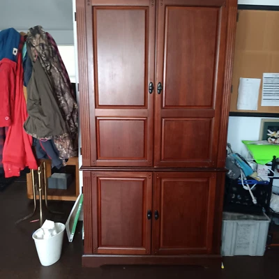 mueble ordenador madera caoba Foto 1 de 2