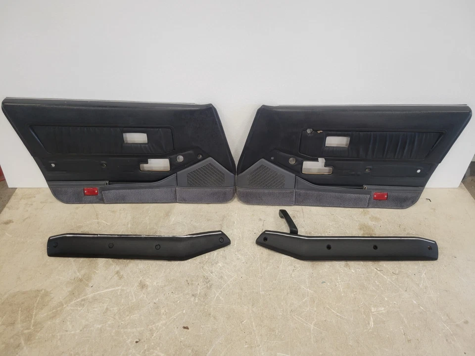 1986-1989 Nissan 300ZX 2+0 2 Seater Both Interior Door Panels BLACK Minor Flaws - Image 1 of 4