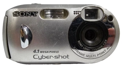 Working Sony Cybershot DSC-P41 4.1MP Silver Digital Camera with Some Issues (2) - Image 1 of 4
