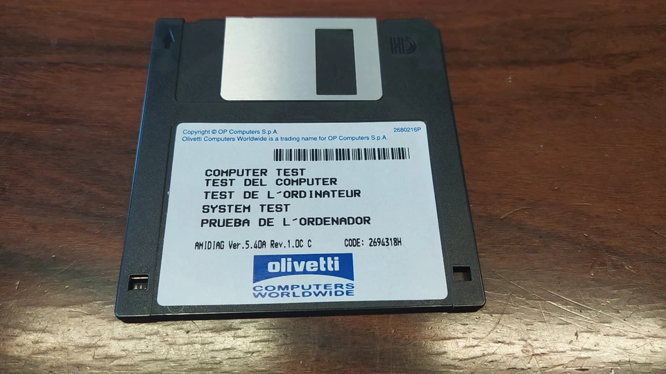 Olivetti Computers Worldwide - test del computer anni 90 - Immagine 1 di 1