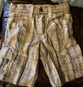 Wrangler Size 6 Regular Cargo Shorts  - Picture 1 of 5